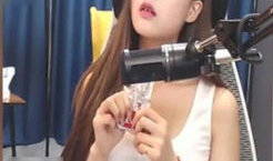 舌头跳舞女主播是