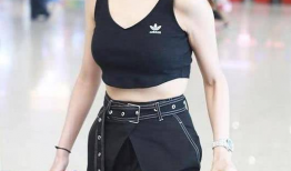 穿黑色背心照片,揭秘照片背后的故事