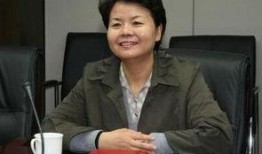 卢希背景,从平凡走向卓越的奋斗历程