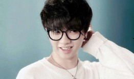 娱乐吃瓜华晨宇,娱乐界的瓜王，揭秘他的音乐与生活