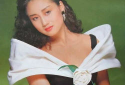 利智现在的照片,岁月流转，美丽依旧的传奇女神